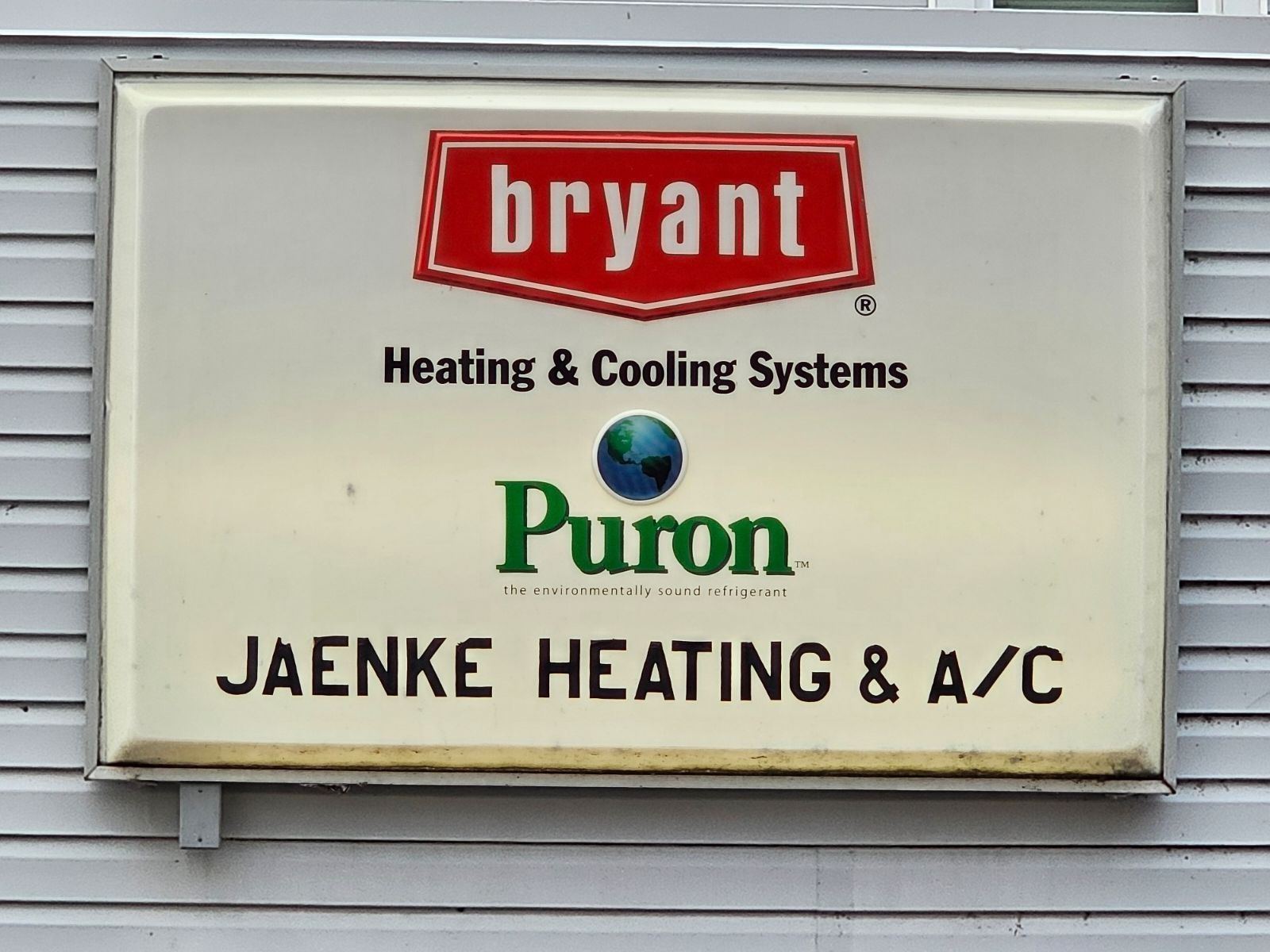 Bryant sign board logo